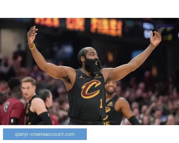 哈登关键时刻绝杀贡献19分带队六人上双收获连胜